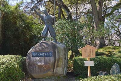 名古屋城 加藤清正公石曳きの像