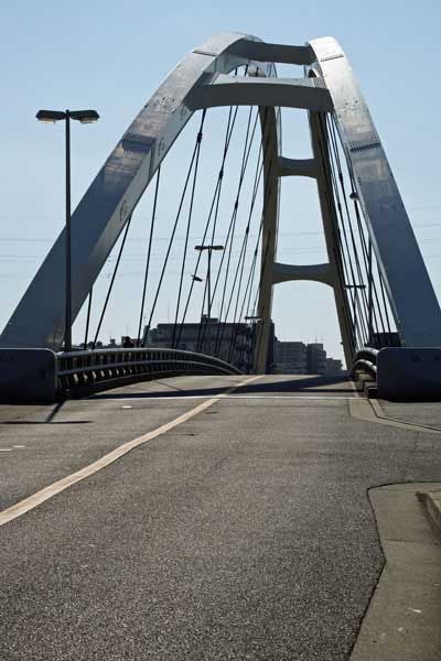 鶴見川橋