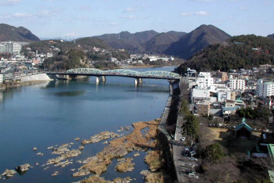 木曽川と犬山大橋