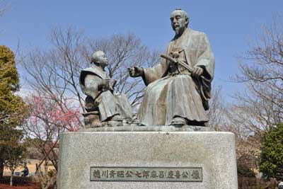 徳川斉昭公・七郎麻呂(慶喜公)像
