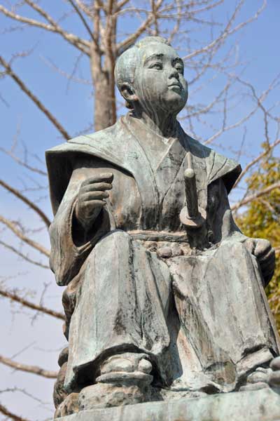 七郎麻呂(徳川慶喜)公像