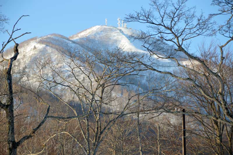 冬の紋別岳