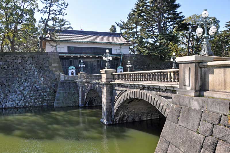 正門石橋(めがね橋)