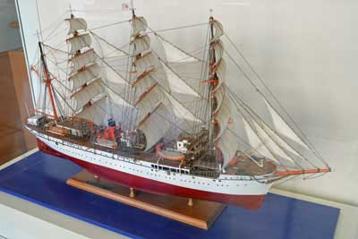 帆船日本丸模型
